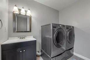 4 Kingston Way, Hudson, NH 03051 - Photo 21