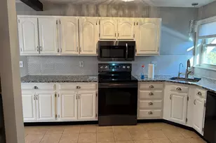 4 Kingston Way, Hudson, NH 03051 - Photo 5