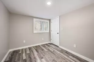 8 Phillips Ln, Rochester, NH 03868 - Photo 11