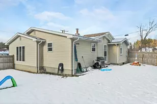 34 Depot Rd, Manchester, NH 03103 - Photo 11