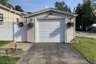 34 Depot Rd, Manchester, NH 03103 - Photo 5