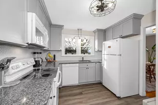 180 W Haven Rd, Manchester, NH 03104 - Photo 7