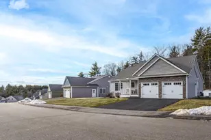 66 Pineview Dr, Candia, NH 03034 - Photo 7