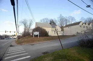 51 Portsmouth Ave, Exeter, NH 03833 - Photo 13