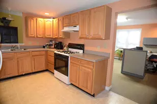 51 Portsmouth Ave, Exeter, NH 03833 - Photo 15