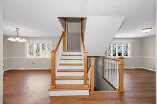 25 Robinhood Rd, Nashua, NH 03062 - Photo 5