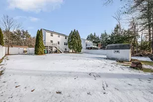 25 Robinhood Rd, Nashua, NH 03062 - Photo 39
