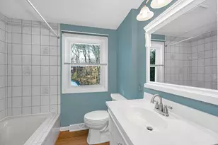 25 Robinhood Rd, Nashua, NH 03062 - Photo 13