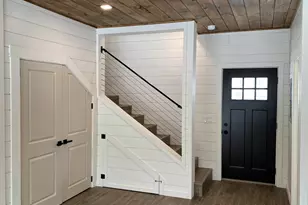 196 Washington St, Littleton, NH 03561 - Photo 9