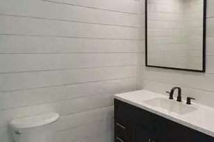 196 Washington St, Littleton, NH 03561 - Photo 19