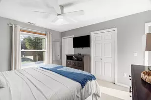 6 Kingston Way, Hudson, NH 03051 - Photo 9