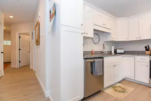 180 Ashworth Ave, Hampton, NH 03842 - Photo 9