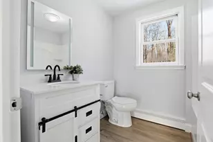 7 Ashley Ct, Raymond, NH 03077 - Photo 29