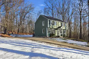 7 Ashley Ct, Raymond, NH 03077 - Photo 3
