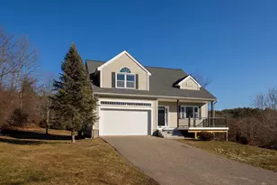 26 Moffat St, Portsmouth, NH 03801 - Photo 49