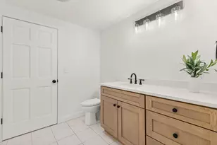 26 Moffat St, Portsmouth, NH 03801 - Photo 31