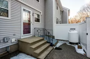 3 Greenfield Dr, Dover, NH 03820 - Photo 35