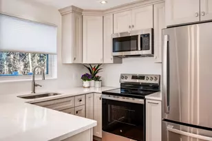 3 Greenfield Dr, Dover, NH 03820 - Photo 7