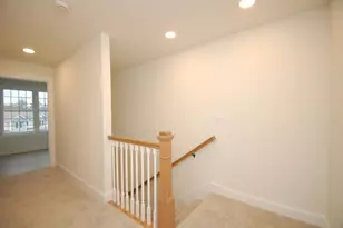 4C Dearborn Circle, Goffstown, NH 03045 - Photo 7