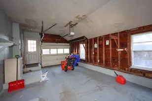 58 Alsace St, Manchester, NH 03102 - Photo 35