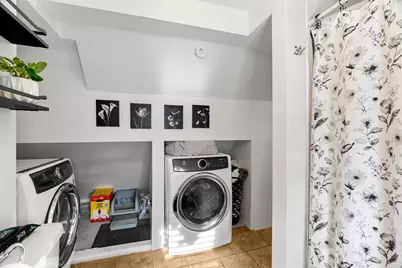 374 Bartlett Street, Manchester, NH 03102 - Photo 15