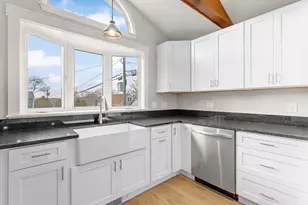 183 Gold St, Manchester, NH 03103 - Photo 21