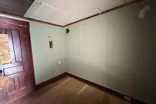 33 Munroe St, Franklin, NH 03235 - Photo 21