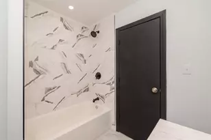 145 Canterbury Ln, Londonderry, NH 03053 - Photo 17