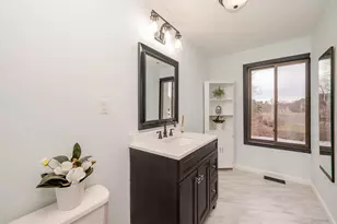 145 Canterbury Ln, Londonderry, NH 03053 - Photo 15