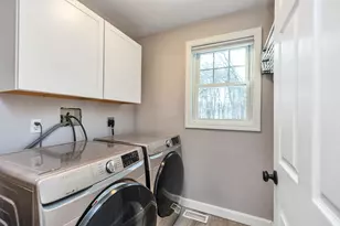 30 Fox Meadow Ln, Merrimack, NH 03054 - Photo 33