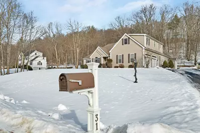 31 Longmeadow Drive, Brentwood, NH 03833 - Photo 9