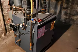 390 Cedar St, Manchester, NH 03103 - Photo 13