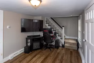 15 Whitten St, Allenstown, NH 03275 - Photo 9