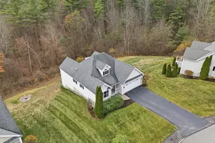 10 Dewberry Ln, Hooksett, NH 03106 - Photo 5