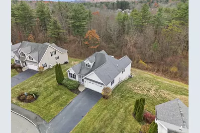 10 Dewberry Lane, Hooksett, NH 03106 - Photo 3