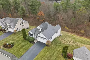 10 Dewberry Ln, Hooksett, NH 03106 - Photo 3