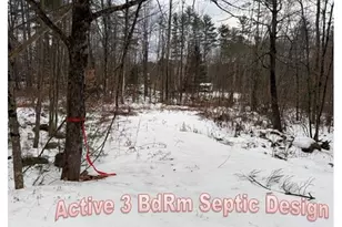 15 Sunrise Pl, Hillsboro, NH 03244 - Photo 1