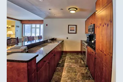 7412 Mountain Road 04-25, #522, Stowe, VT 05672 - Photo 15