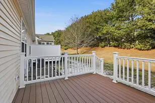 34 Pleasant St, Windham, NH 03087 - Photo 23