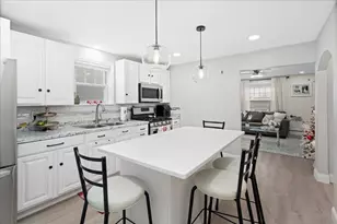 11 Lincoln St, Manchester, NH 03103 - Photo 7