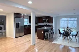 12 Poplar St, Manchester, NH 03104 - Photo 7