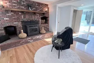 12 Poplar St, Manchester, NH 03104 - Photo 9