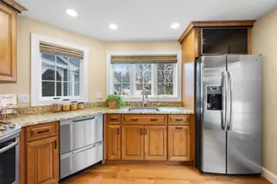 605 Straw Hill Rd, Manchester, NH 03104 - Photo 7