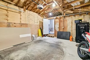 203 Walnut St, Manchester, NH 03104 - Photo 33