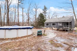 48 Redfield Cir, Derry, NH 03038 - Photo 25
