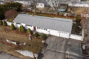 21 Victor Ave, Nashua, NH 03060 - Photo 3