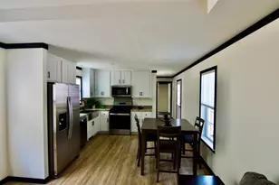 695 Darmouth College Hwy, Lebanon, NH 03766 - Photo 7