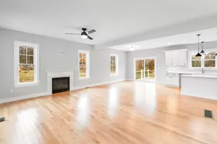 293 Sandown Rd, Fremont, NH 03044 - Photo 27