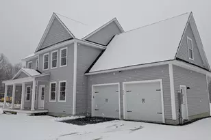 293 Sandown Rd, Fremont, NH 03044 - Photo 3