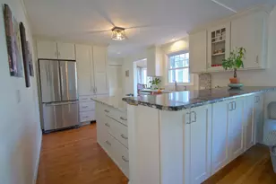 104 N Gate Rd, Manchester, NH 03104 - Photo 11